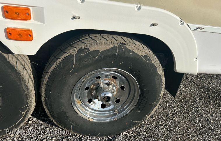 image for item OM9201 2007 Fleetwood Wilderness   Advantage camper