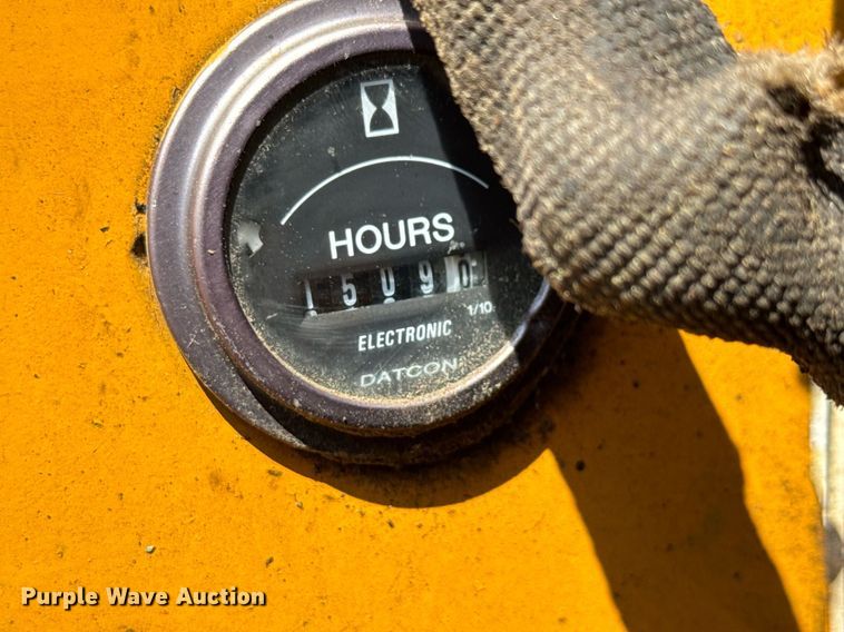 image for item YA0440 2011 Carlton Professional Tree Equipment SP7015 stump grinder