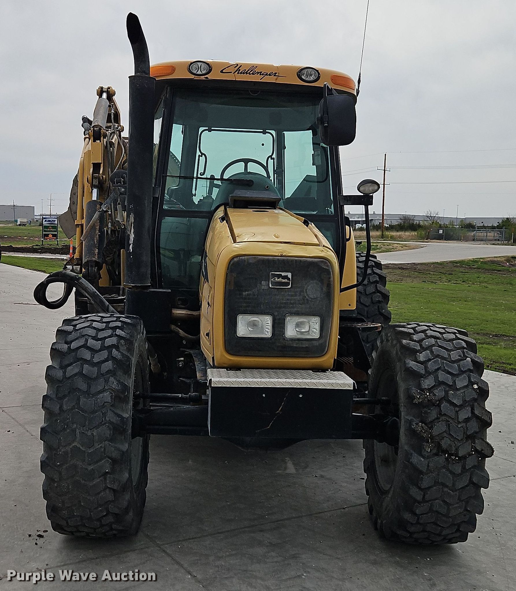 2004 Challenger MT525B MFWD tractor in Ottawa, KS | Item DT7705