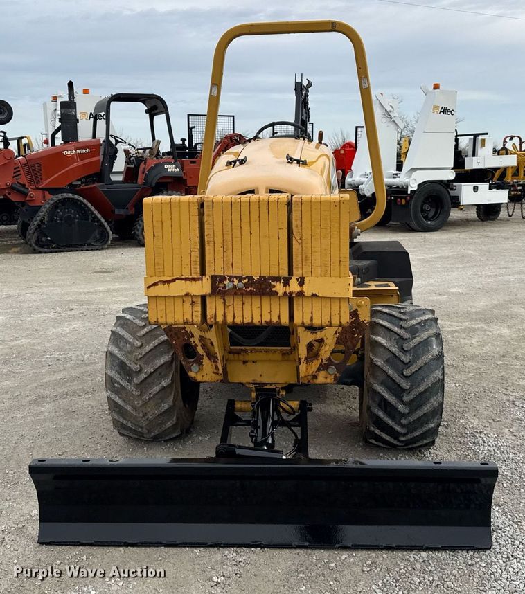 image for item DH9896 2005 Vermeer RT650 trencher