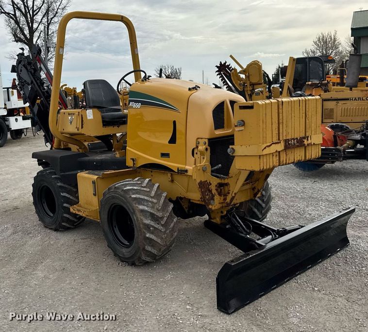 image for item DH9896 2005 Vermeer RT650 trencher
