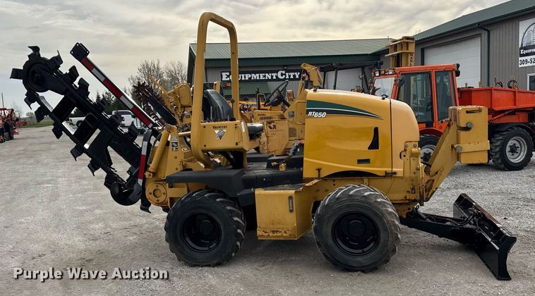 image for item DH9896 2005 Vermeer RT650 trencher
