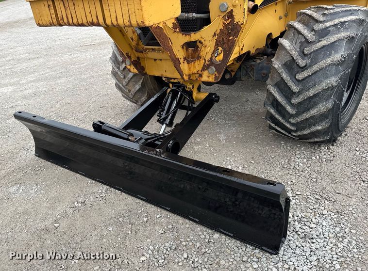 image for item DH9896 2005 Vermeer RT650 trencher