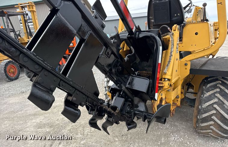 image for item DH9896 2005 Vermeer RT650 trencher