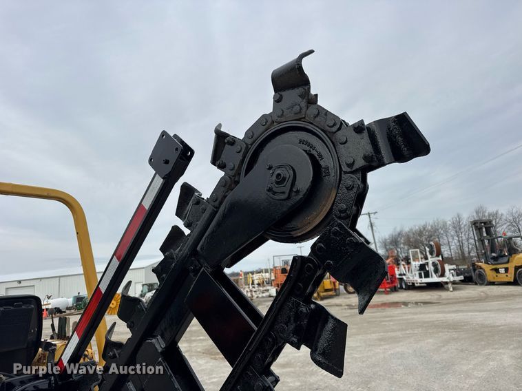 image for item DH9896 2005 Vermeer RT650 trencher