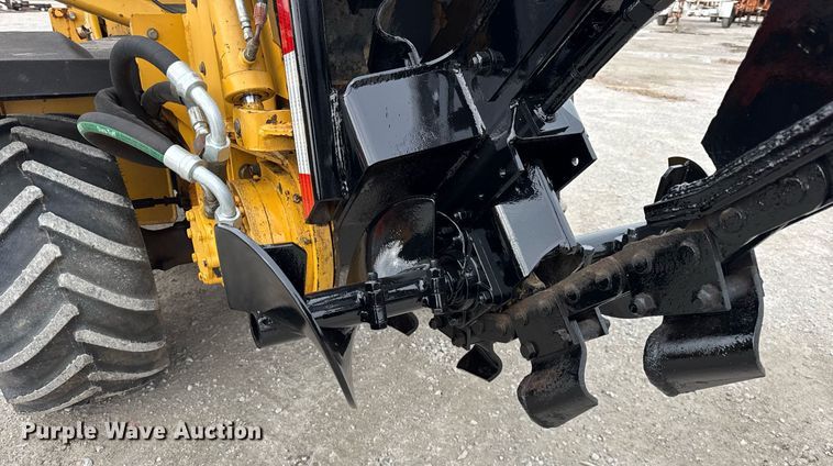 image for item DH9896 2005 Vermeer RT650 trencher