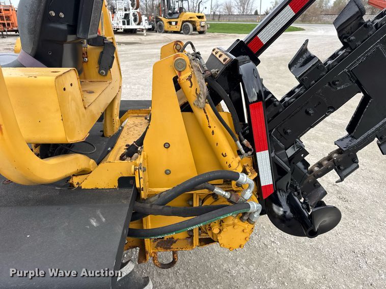 image for item DH9896 2005 Vermeer RT650 trencher