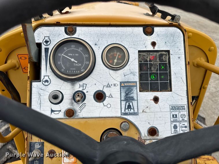 image for item DH9896 2005 Vermeer RT650 trencher