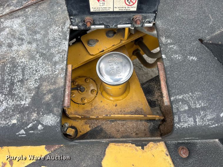 image for item DH9896 2005 Vermeer RT650 trencher