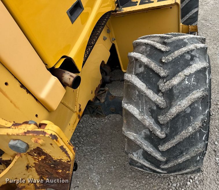 image for item DH9896 2005 Vermeer RT650 trencher