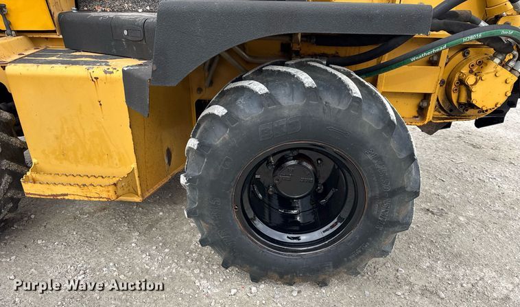 image for item DH9896 2005 Vermeer RT650 trencher