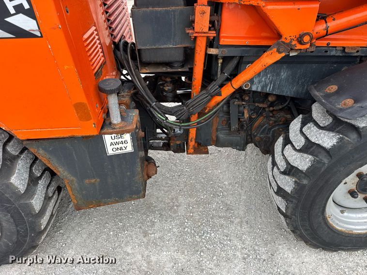 image for item DH9897 Holder C9700H municipal tractor