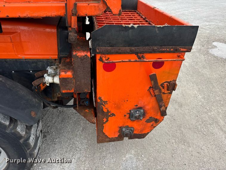 image for item DH9897 Holder C9700H municipal tractor