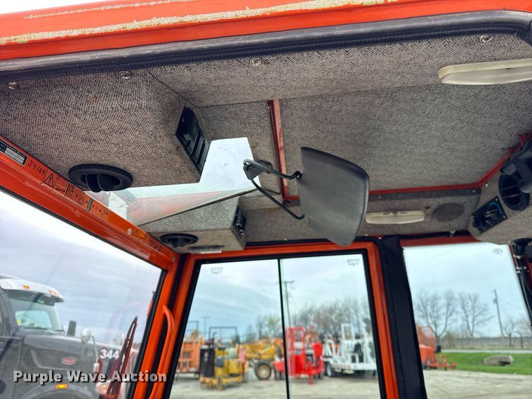 image for item DH9897 Holder C9700H municipal tractor