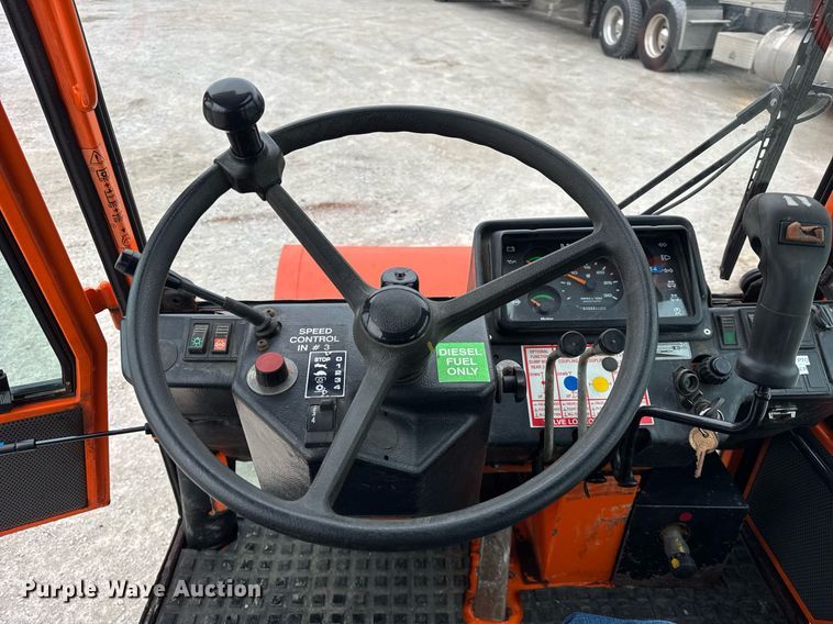 image for item DH9897 Holder C9700H municipal tractor