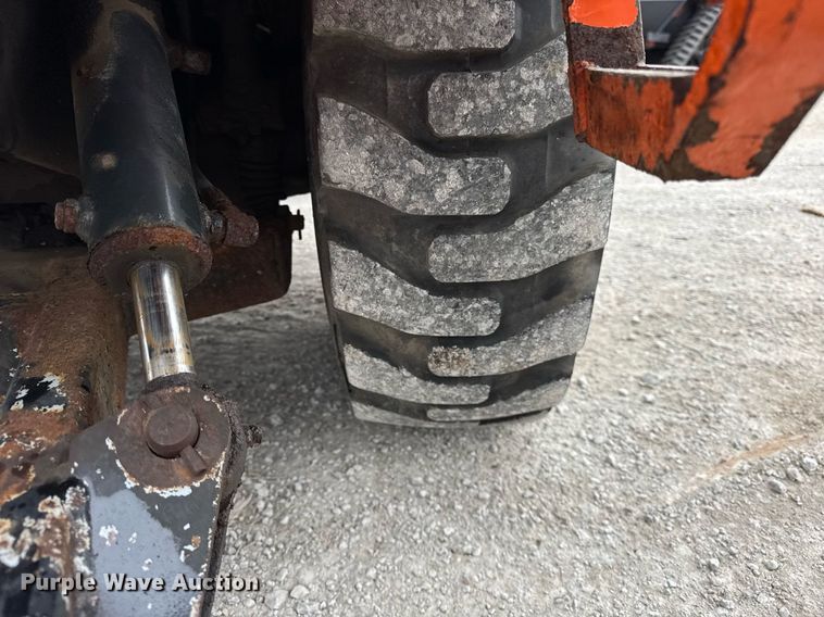 image for item DH9897 Holder C9700H municipal tractor