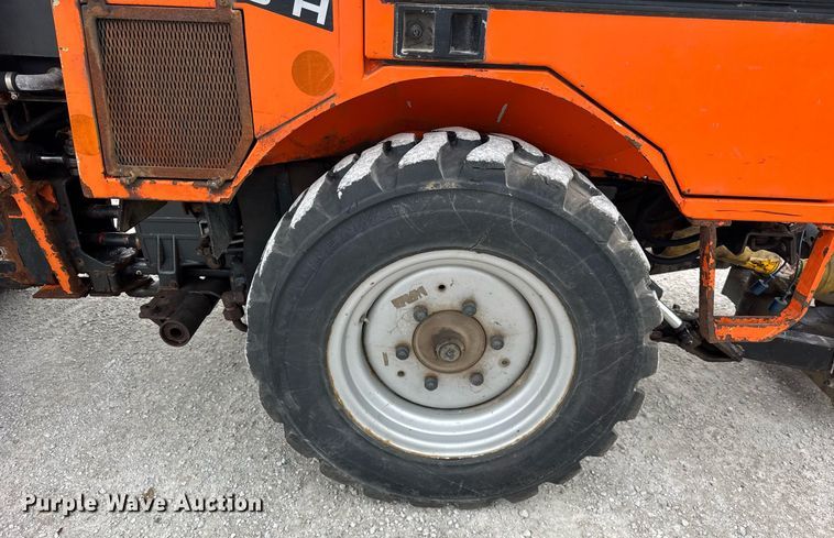 image for item DH9897 Holder C9700H municipal tractor