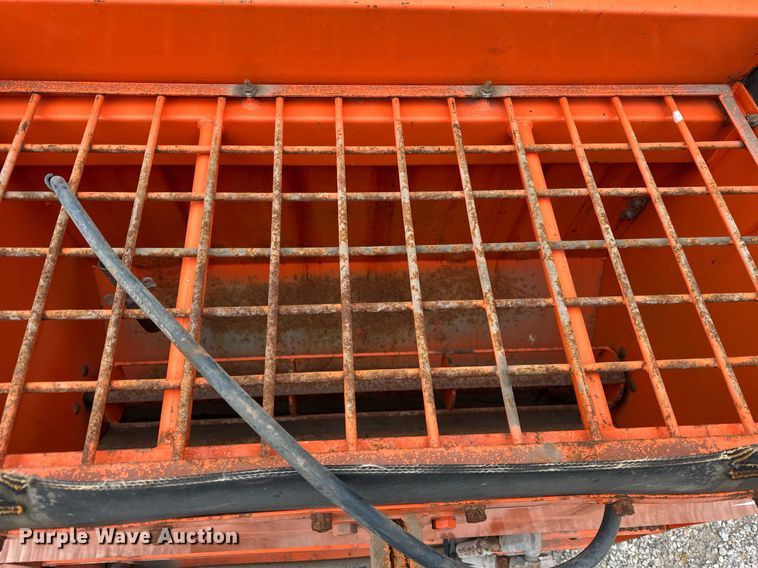 image for item DH9897 Holder C9700H municipal tractor