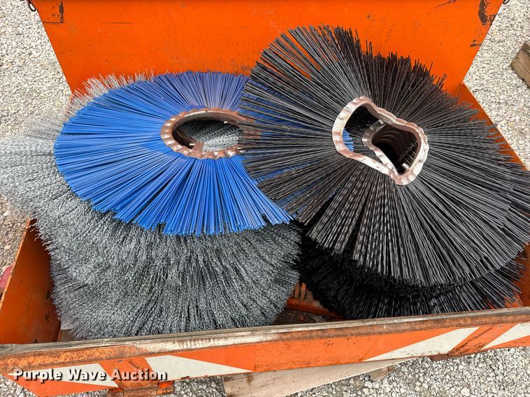 image for item DH9897 Holder C9700H municipal tractor