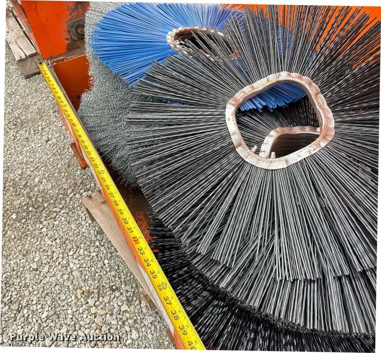 image for item DH9897 Holder C9700H municipal tractor