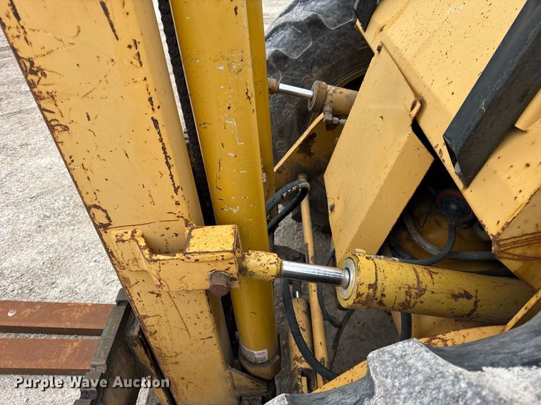 image for item DH9898 1994 Harlo HF456B forklift