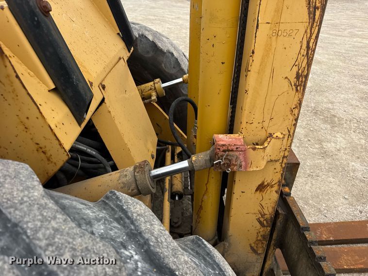 image for item DH9898 1994 Harlo HF456B forklift