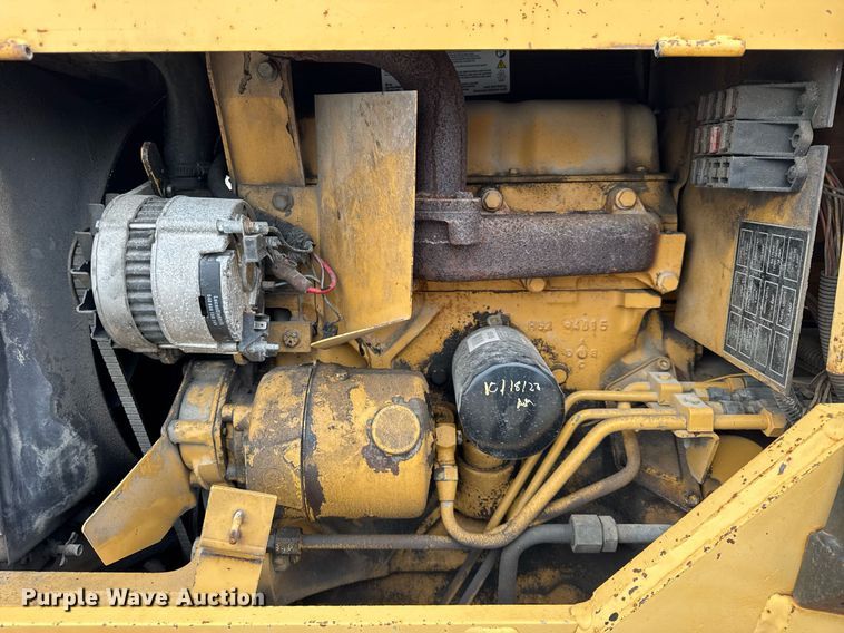 image for item DH9898 1994 Harlo HF456B forklift