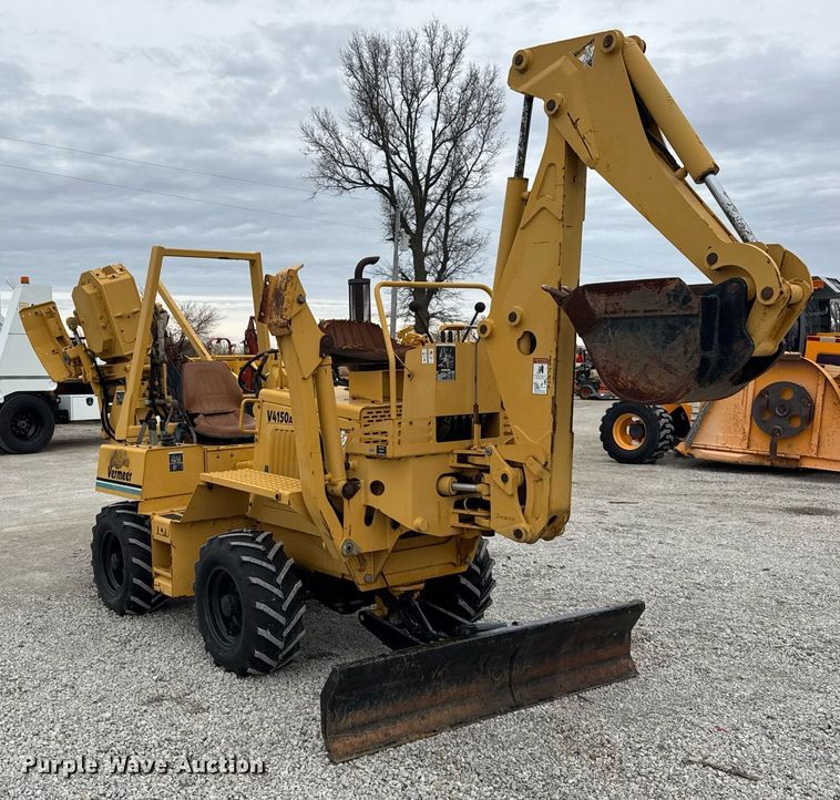 image for item DH9900 2000 Vermeer V4150A trencher