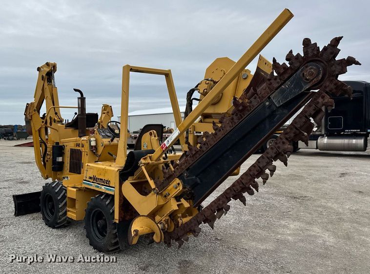 image for item DH9900 2000 Vermeer V4150A trencher