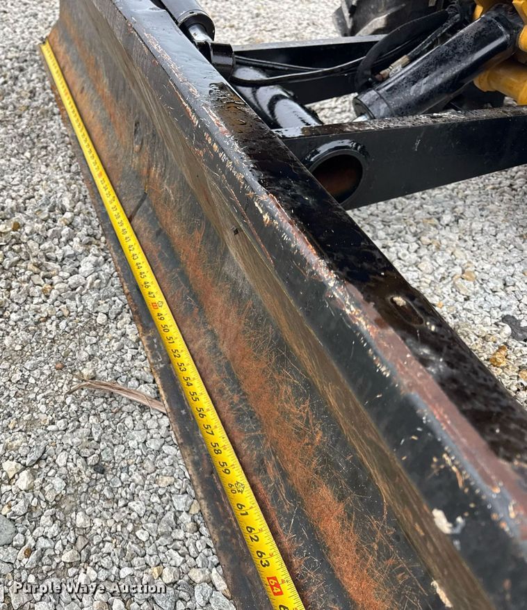 image for item DH9900 2000 Vermeer V4150A trencher