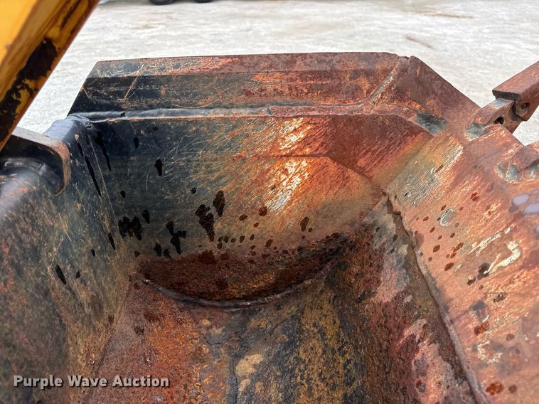 image for item DH9900 2000 Vermeer V4150A trencher