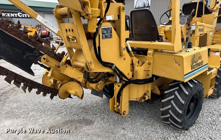 image for item DH9900 2000 Vermeer V4150A trencher