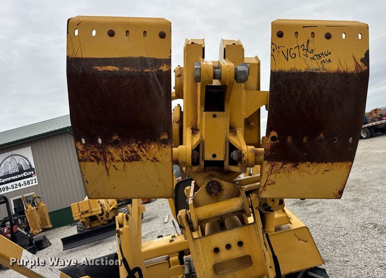 image for item DH9900 2000 Vermeer V4150A trencher