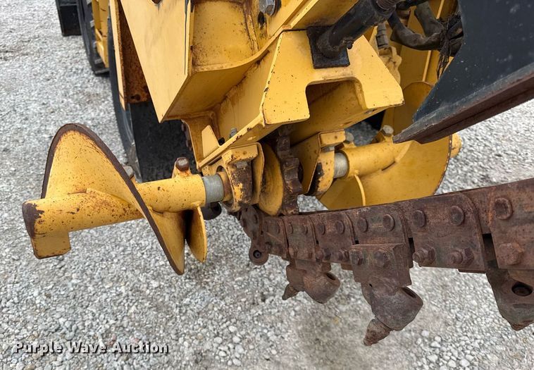 image for item DH9900 2000 Vermeer V4150A trencher