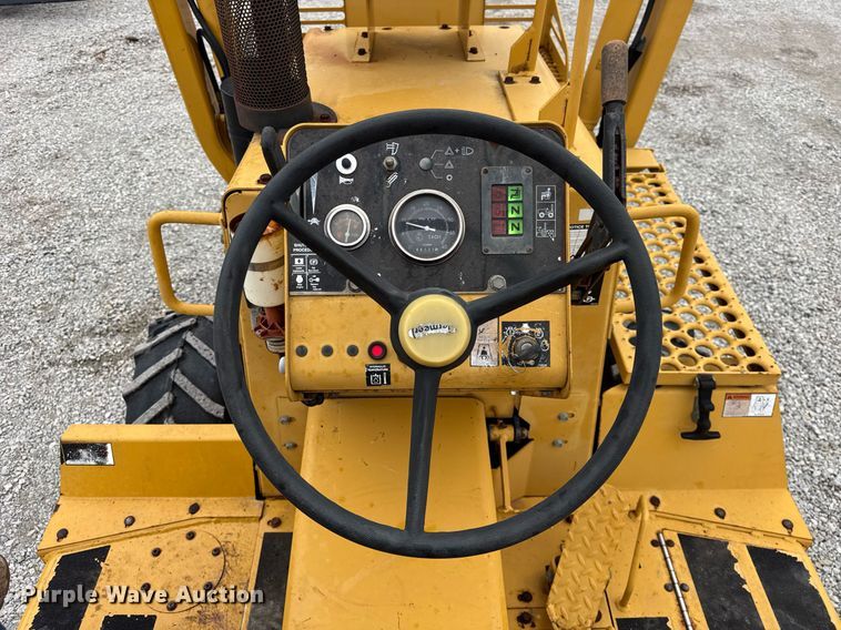 image for item DH9900 2000 Vermeer V4150A trencher