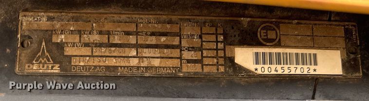 image for item DH9900 2000 Vermeer V4150A trencher