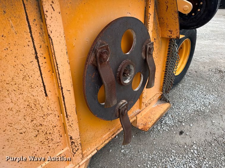 image for item DH9901 2017 ATMAX MowerMax Flexwing  municipal tractor