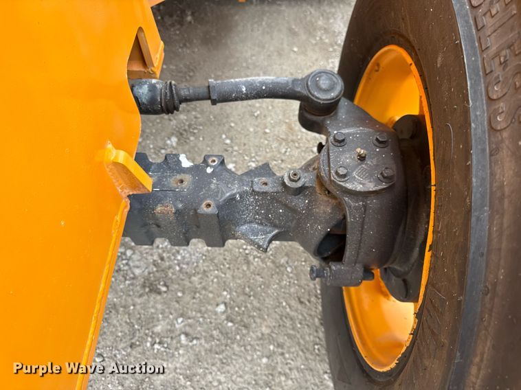 image for item DH9901 2017 ATMAX MowerMax Flexwing  municipal tractor