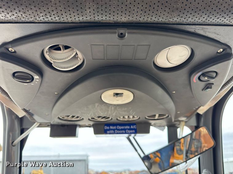 image for item DH9901 2017 ATMAX MowerMax Flexwing  municipal tractor