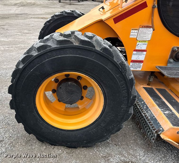 image for item DH9901 2017 ATMAX MowerMax Flexwing  municipal tractor