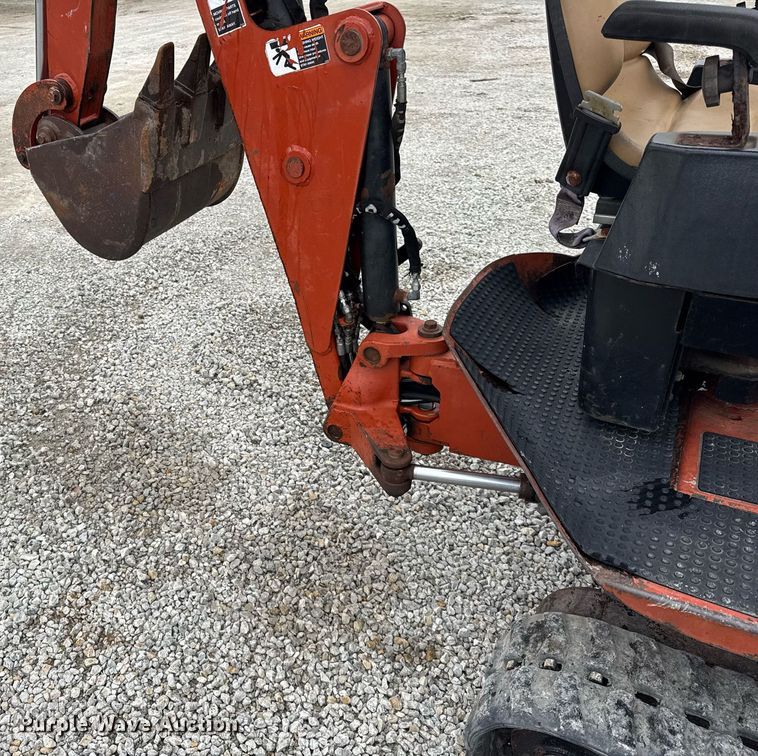 image for item DH9902 2009 Ditch Witch XT850 mini excavator / tool carrier