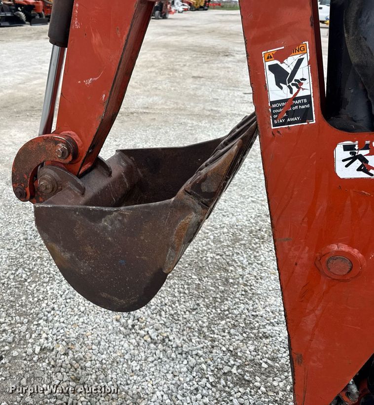 image for item DH9902 2009 Ditch Witch XT850 mini excavator / tool carrier