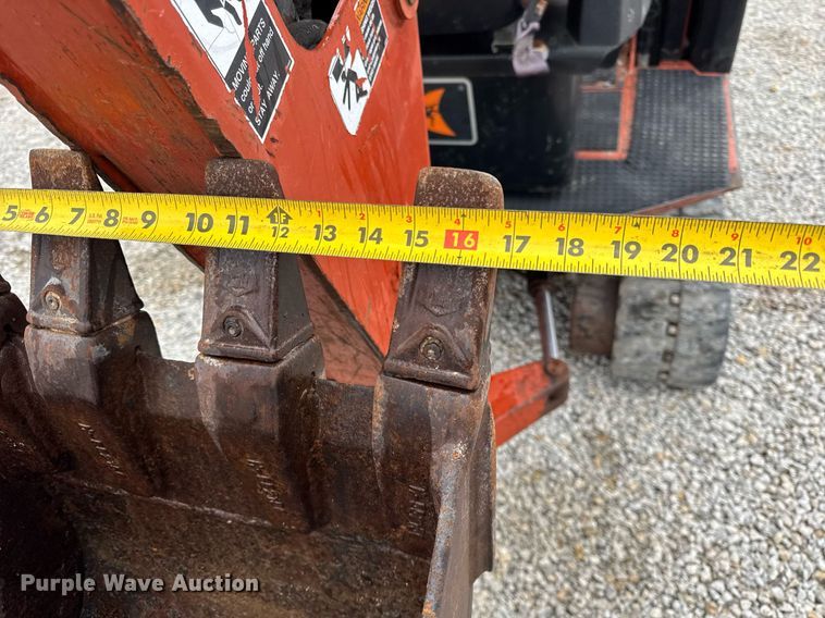 image for item DH9902 2009 Ditch Witch XT850 mini excavator / tool carrier