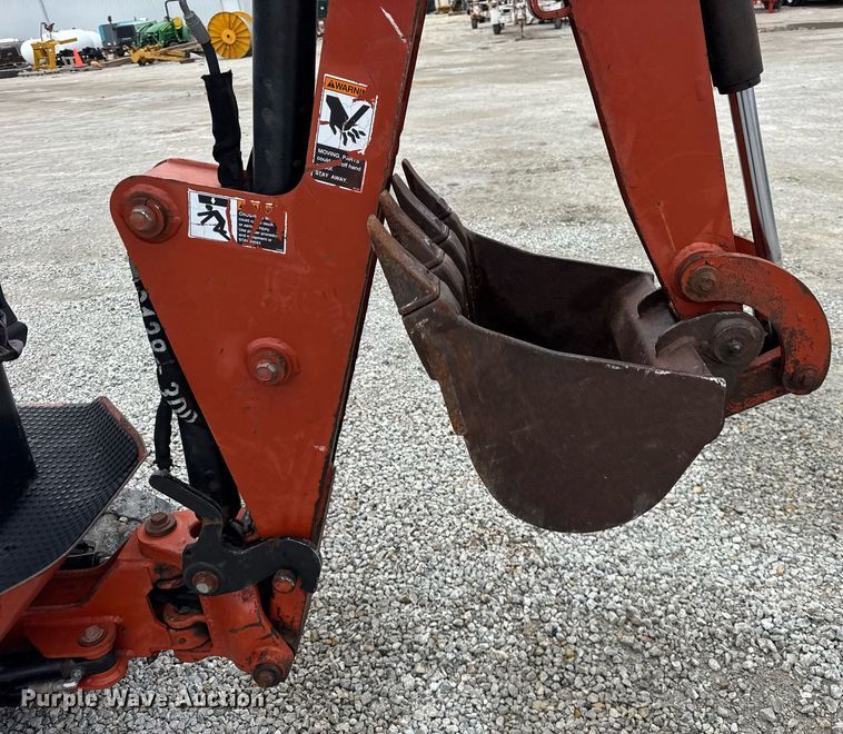 image for item DH9902 2009 Ditch Witch XT850 mini excavator / tool carrier