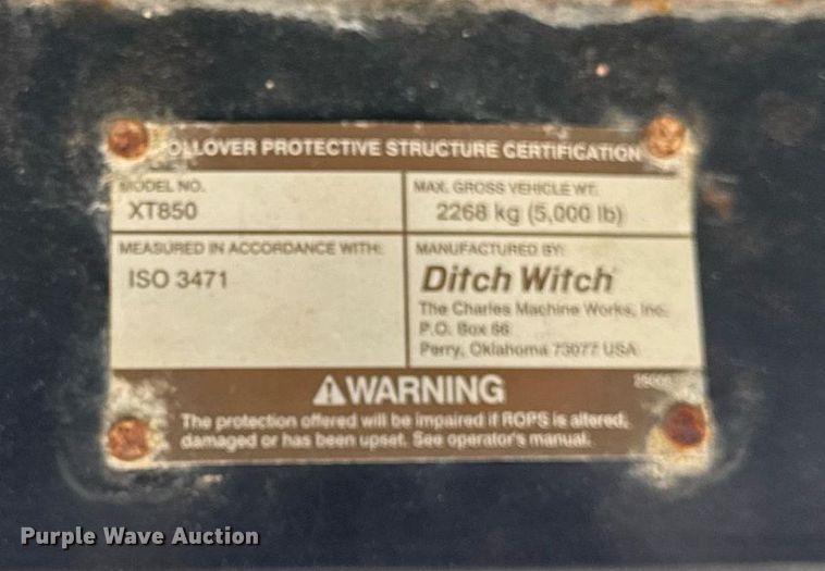 image for item DH9902 2009 Ditch Witch XT850 mini excavator / tool carrier