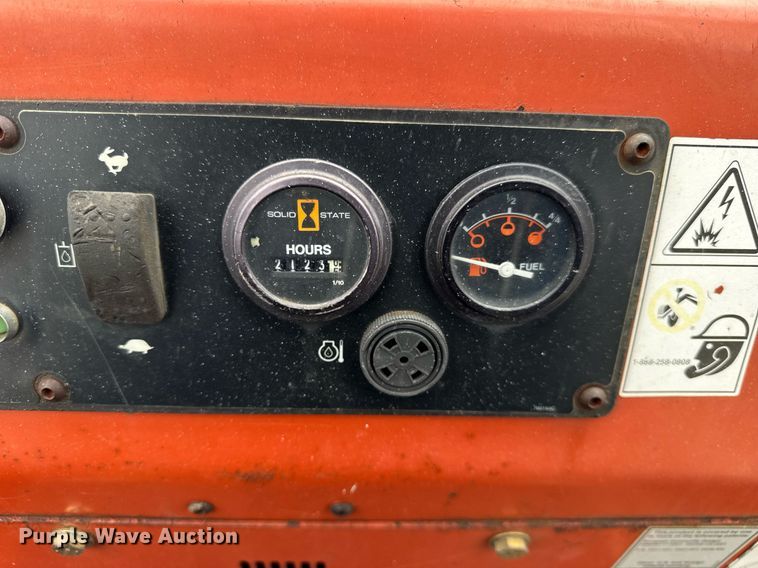 image for item DH9902 2009 Ditch Witch XT850 mini excavator / tool carrier