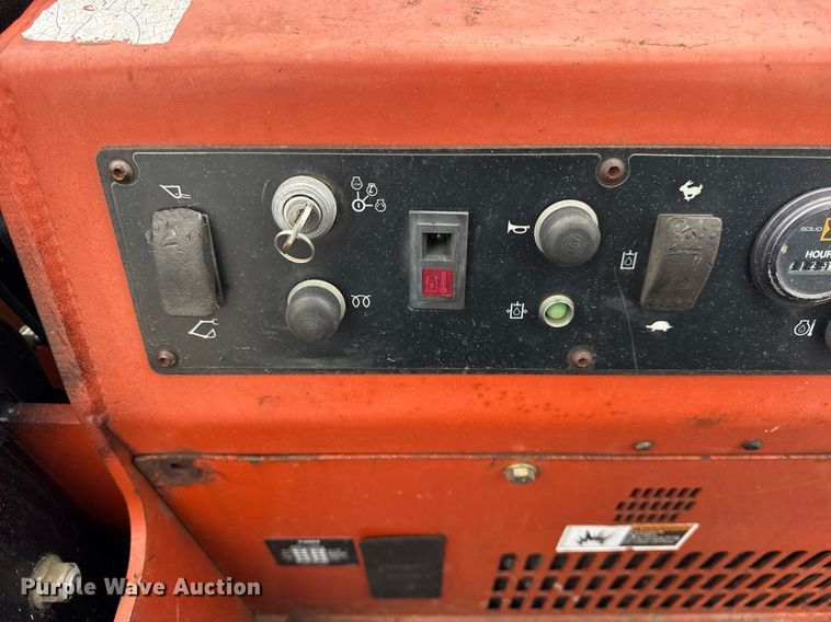 image for item DH9902 2009 Ditch Witch XT850 mini excavator / tool carrier