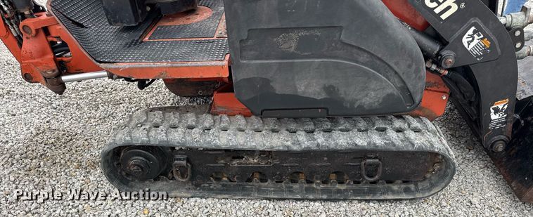 image for item DH9902 2009 Ditch Witch XT850 mini excavator / tool carrier