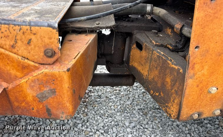 image for item DH9904 1986 Case 25+4XP trencher