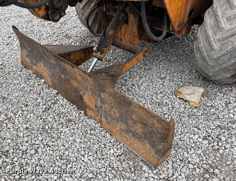 image for item DH9904 1986 Case 25+4XP trencher